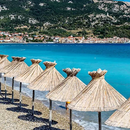 With Parking Spaces Baska, Krk - 19551 Appartamento