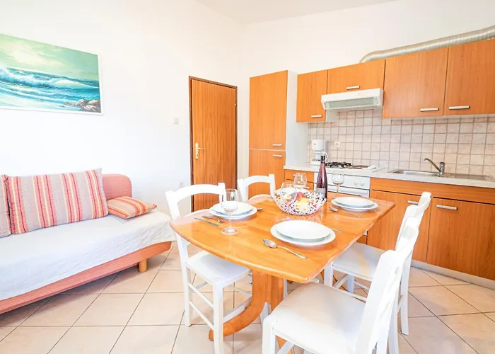 With Parking Spaces Baska, Krk - 19551 Apartman