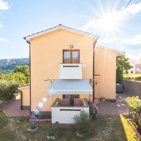 Apartament With Parking Spaces Baska, Krk - 19551 *
